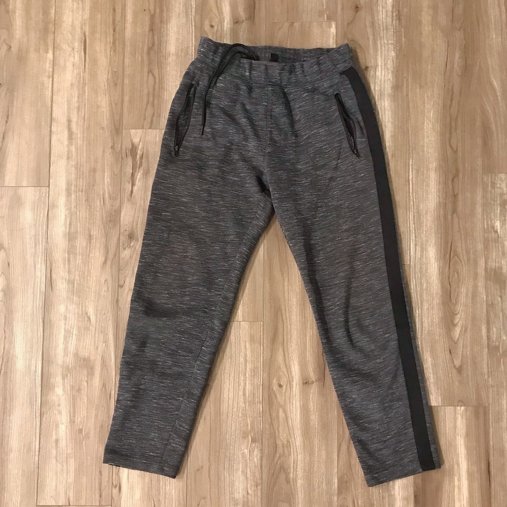 Uniqlo gray sweatpants
